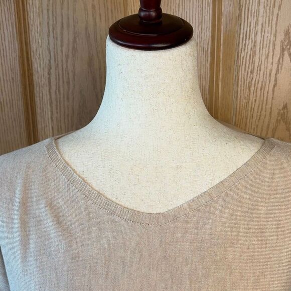 Chico’s Tan Light Weight Long Sleeve Sweater Large - Picture 3 of 6